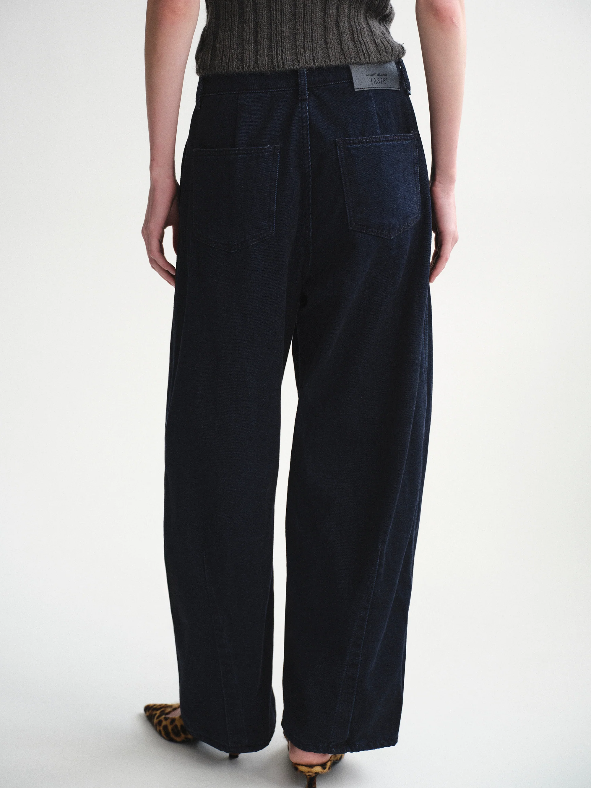 Barrel-Leg Jeans, Blue - Image 4