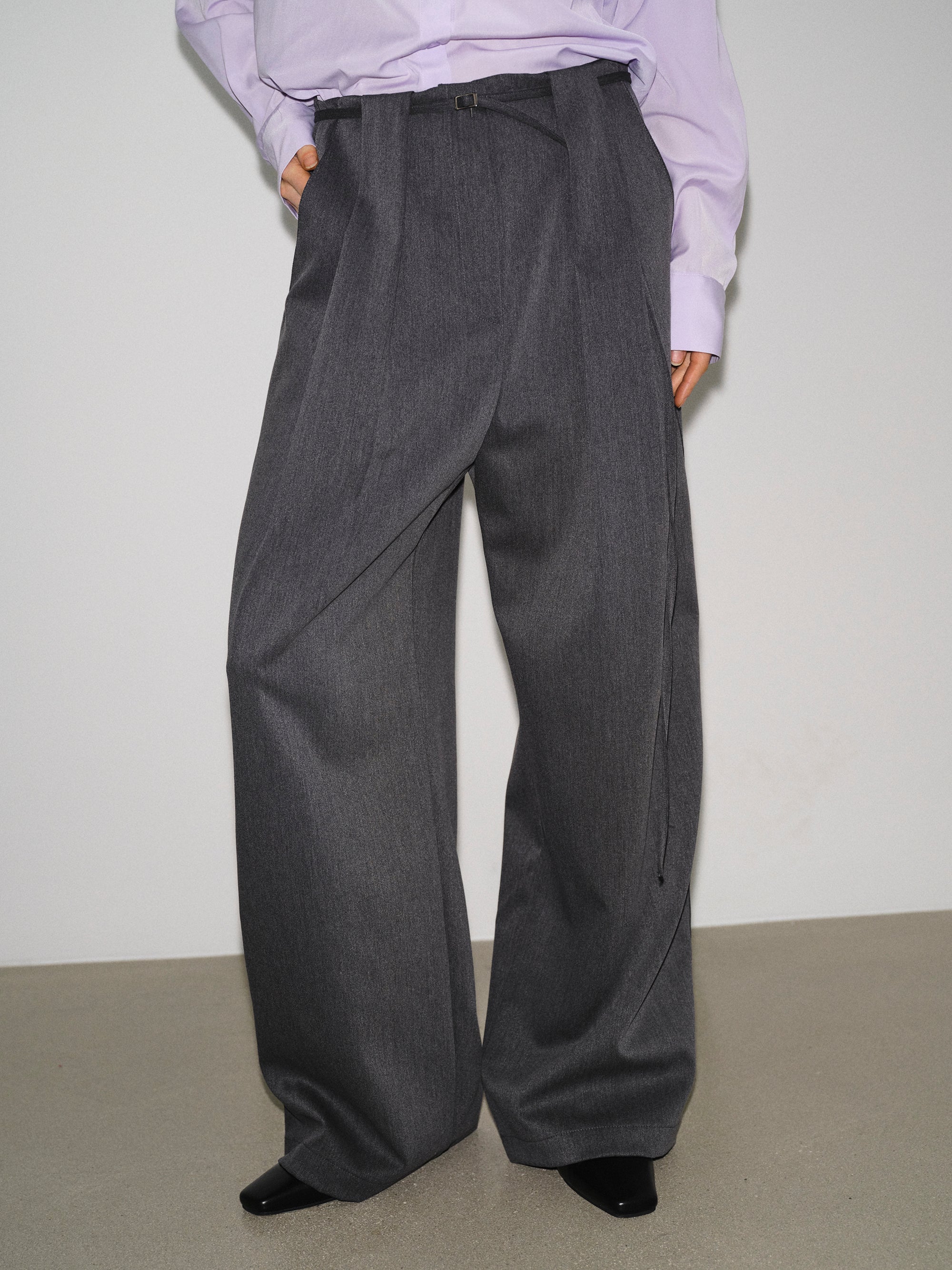 Belted Front-Tuck Trousers, Grey