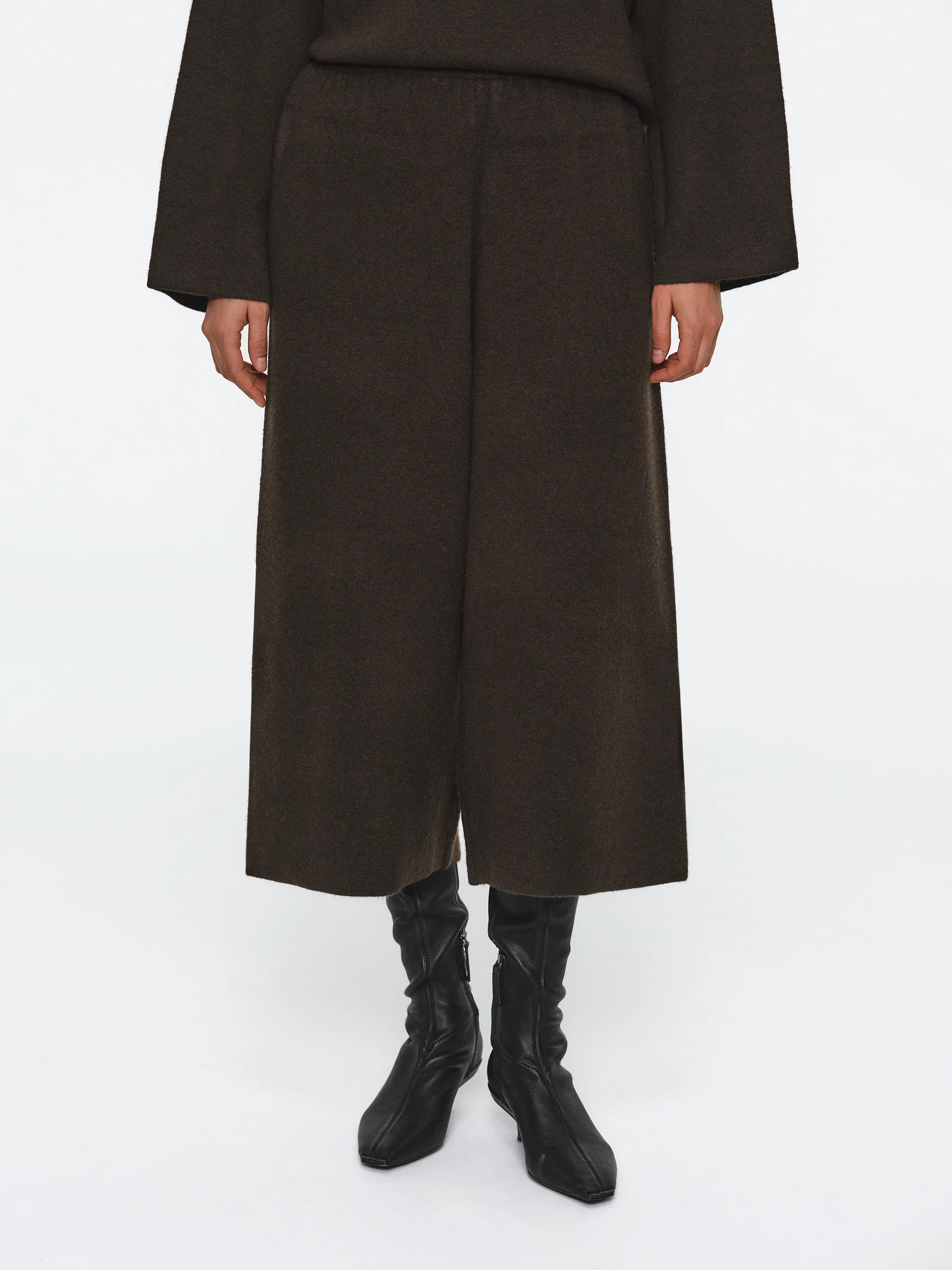Brushed Wool-Blend Cropped Trousers, Brown