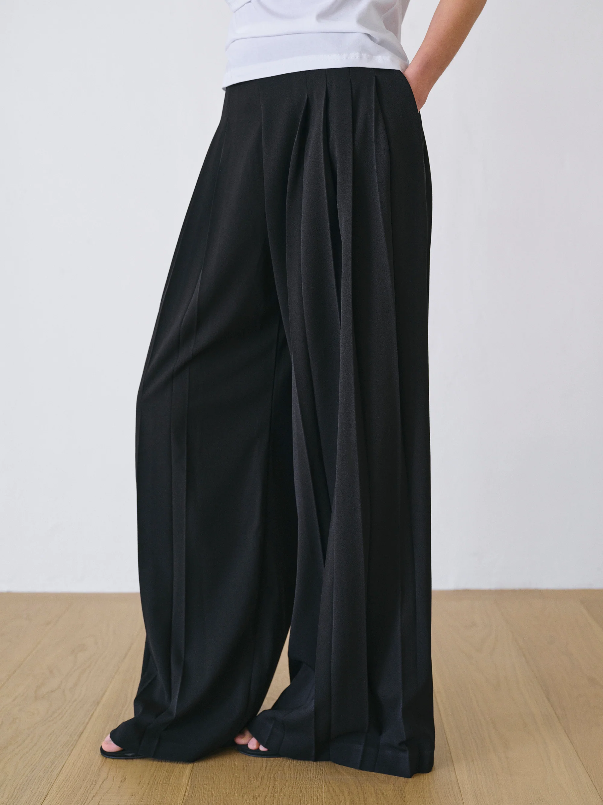 Cassini Pleated Long Trousers, Black - Image 3