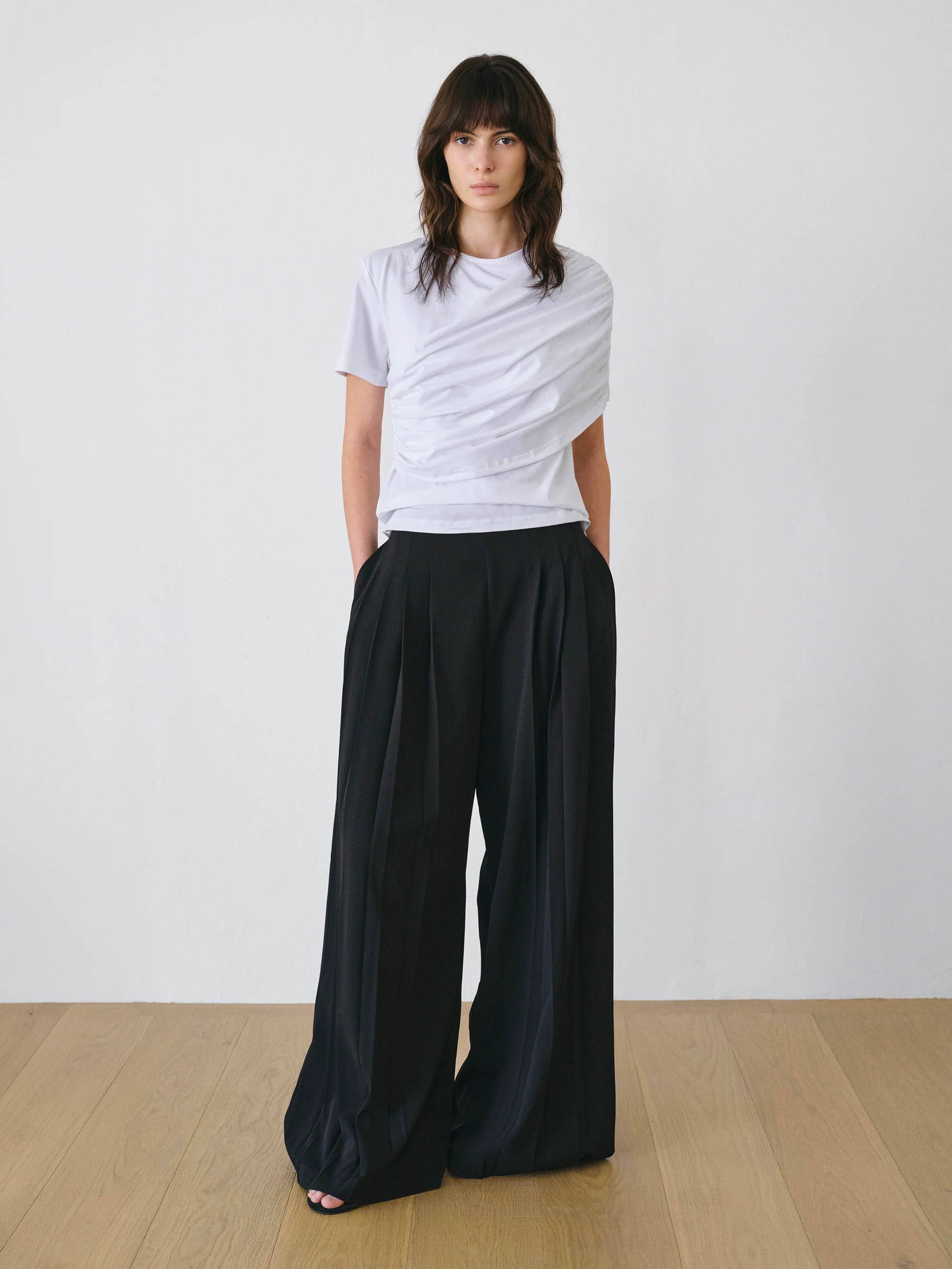Cassini Pleated Long Trousers, Black - Image 4
