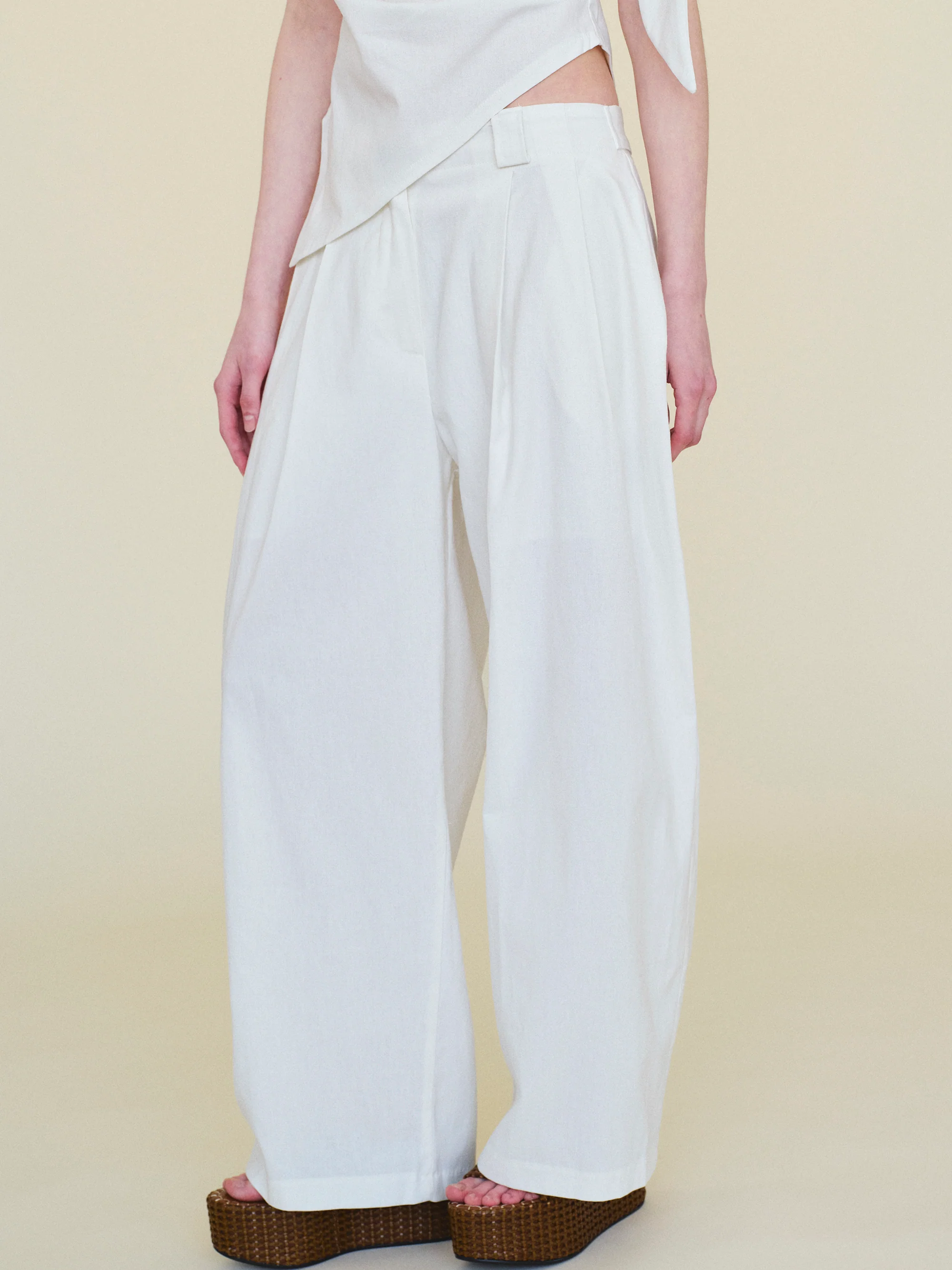 Elvana Pleated Pants, White