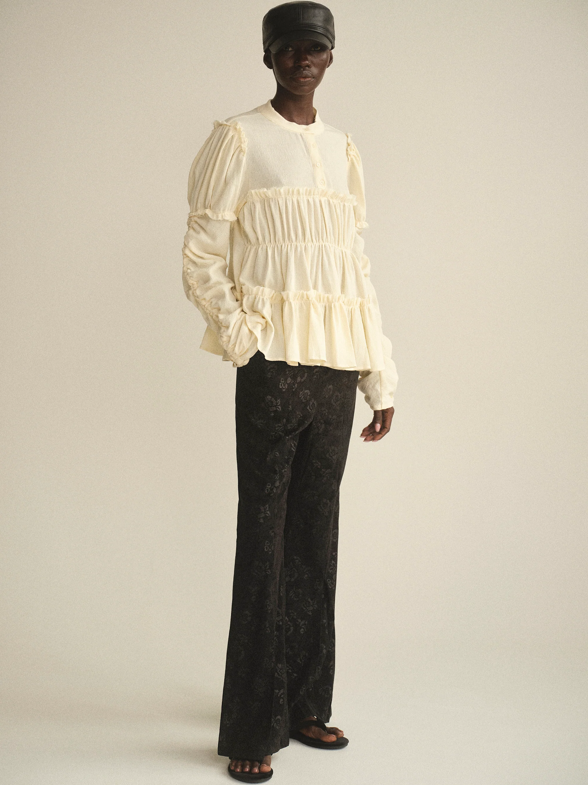 Floral-Print Velvet Pants, Black