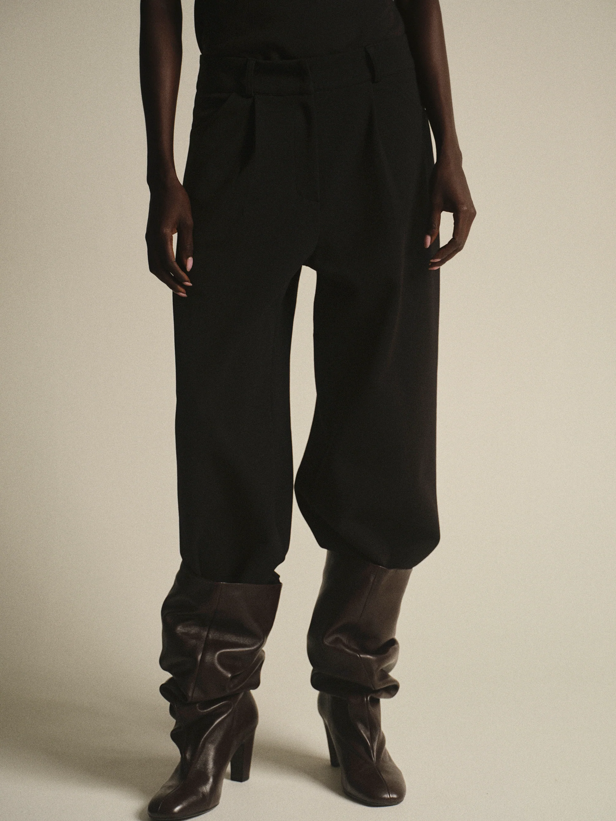 French Terry Pleat Pants, Black