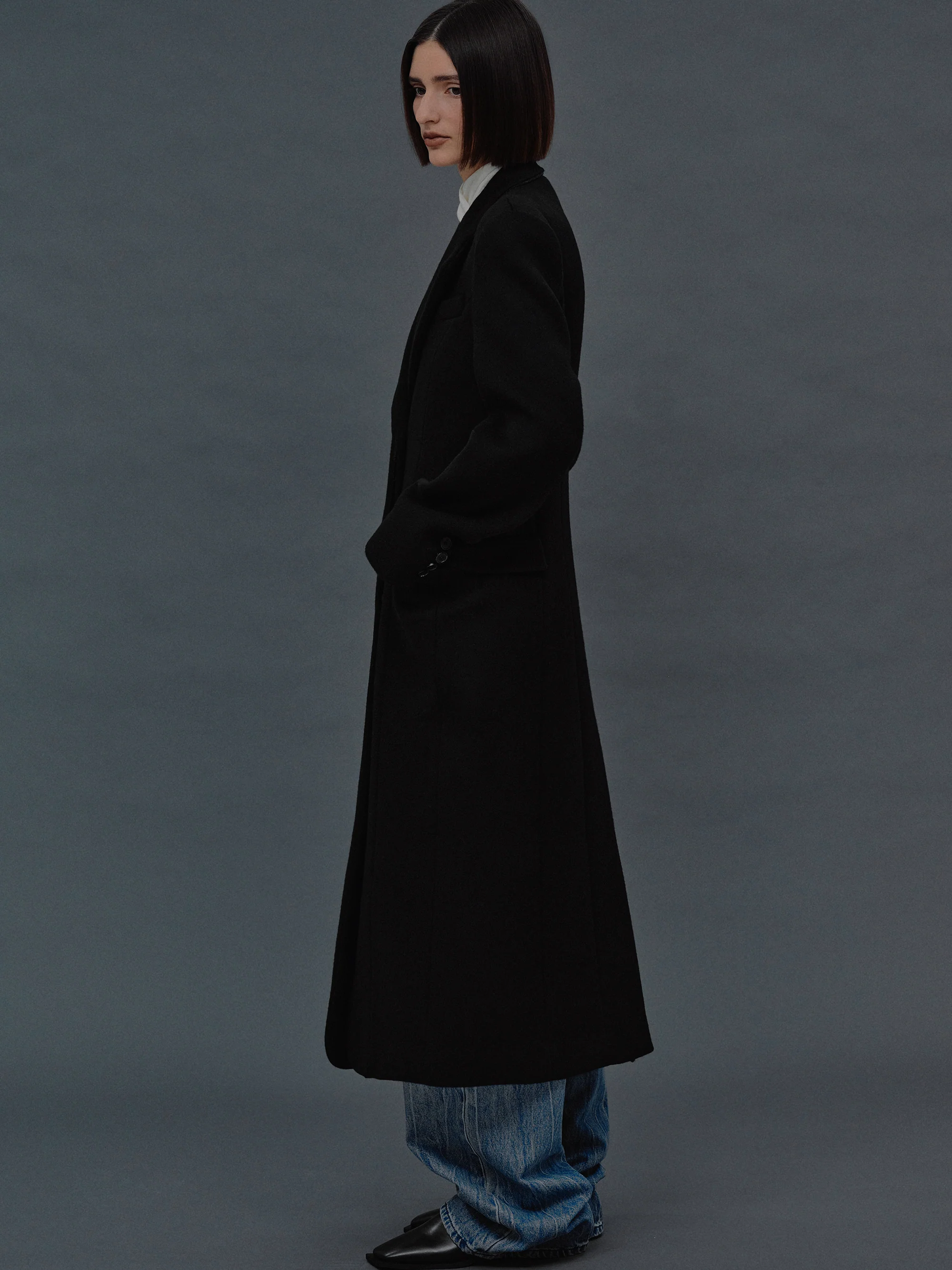 Holin Hourglass Coat, Black - Image 3