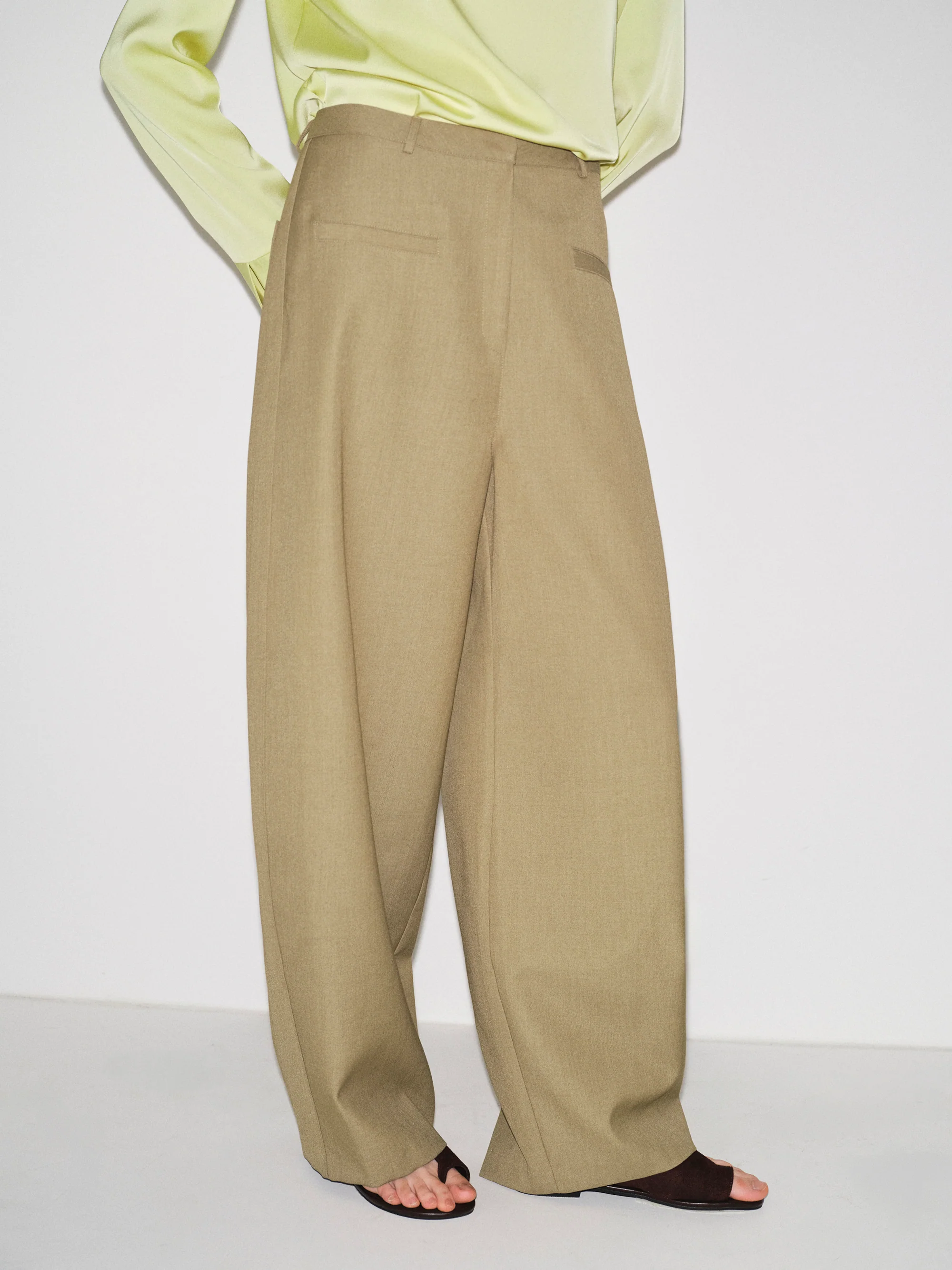 Mesa Front Welt Pocket Trousers, Beige