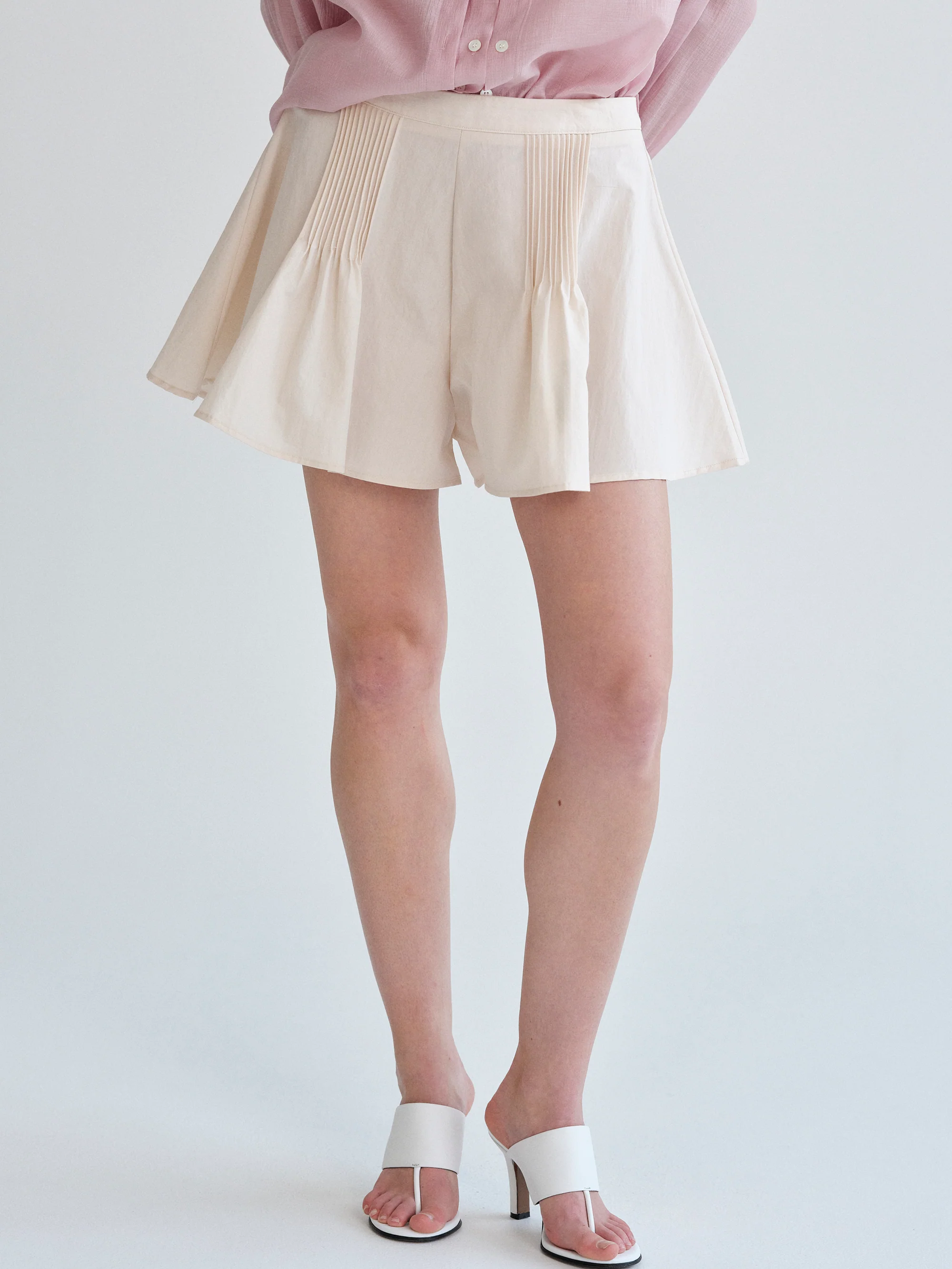 Pleat Balloon Shorts, Ivory - Image 2