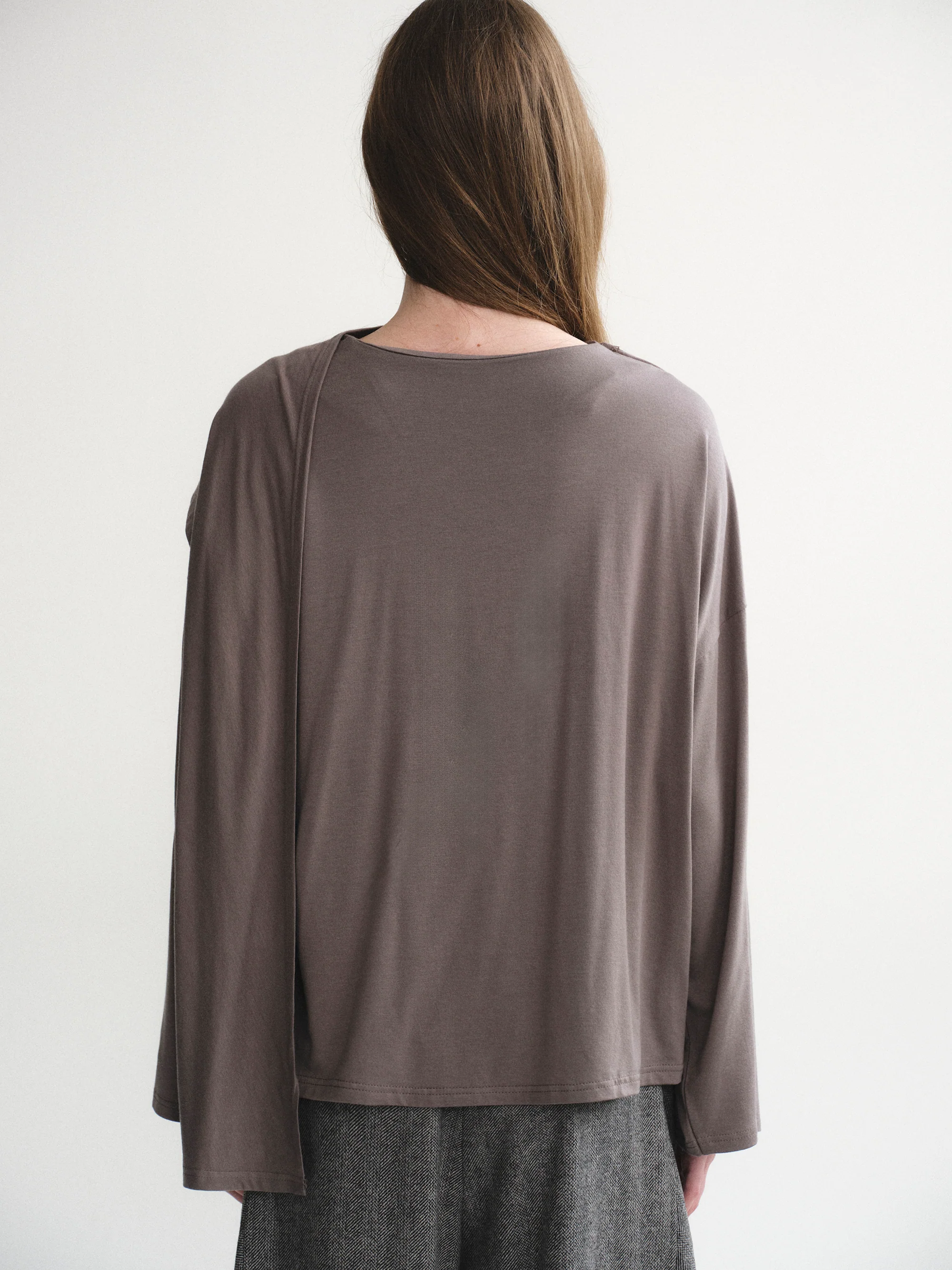 Scarf Detail T-Shirt, Graphite - Image 5