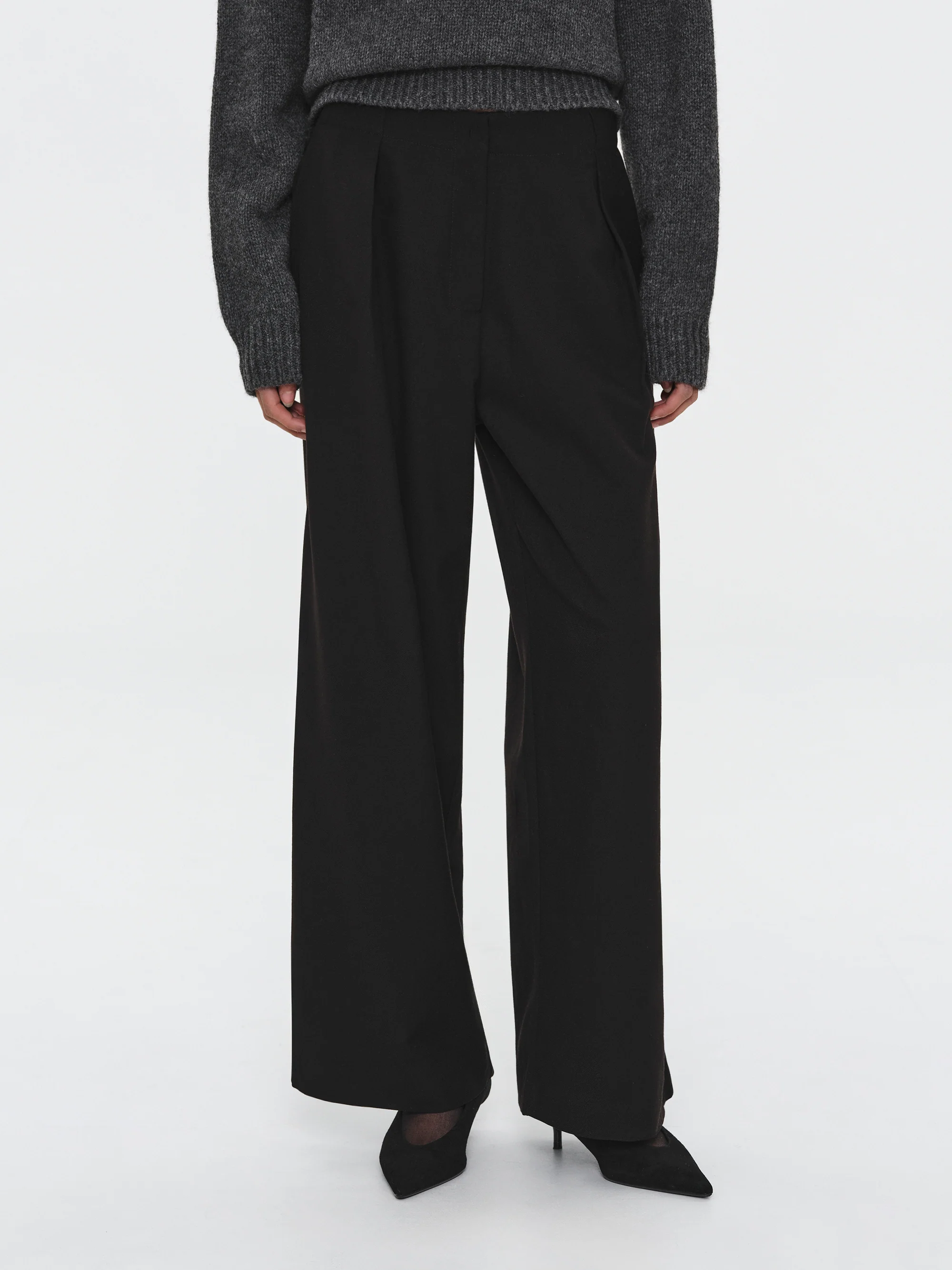Single Pleated Trousers, Black - Image 3