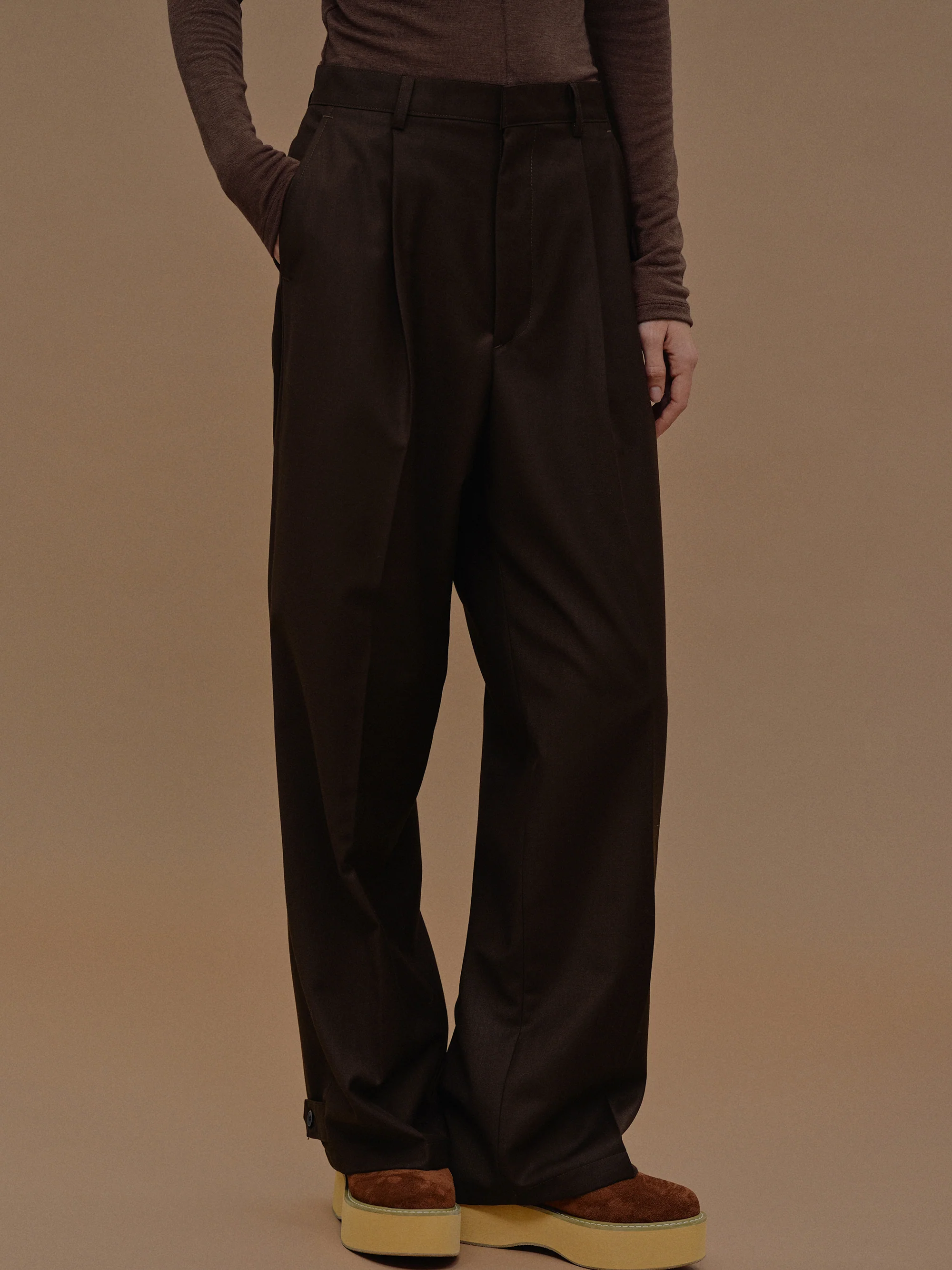 Triangle Pocket Relaxed Trousers, Fondant - Image 5
