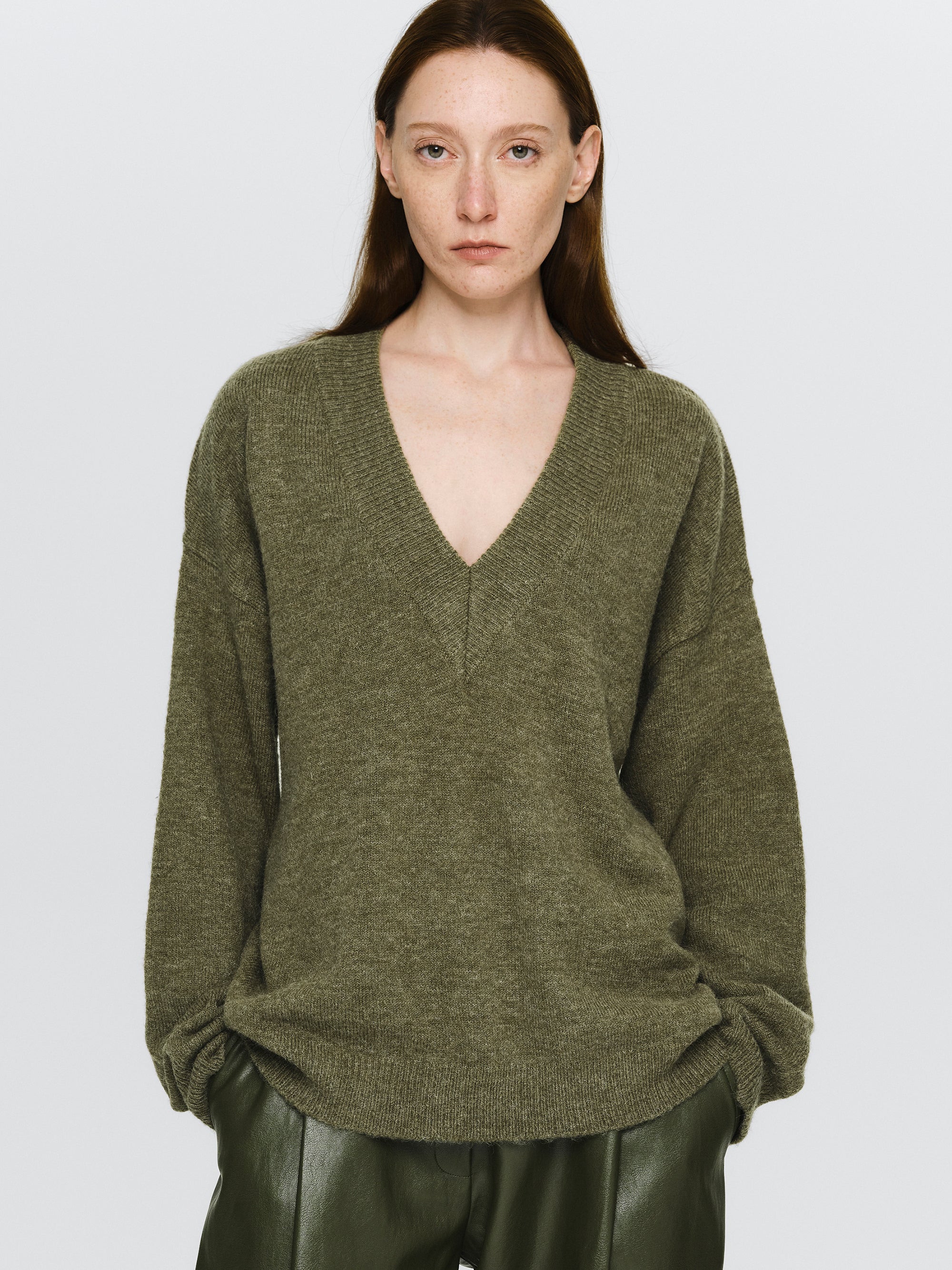 V-Neck Pullover, Olive