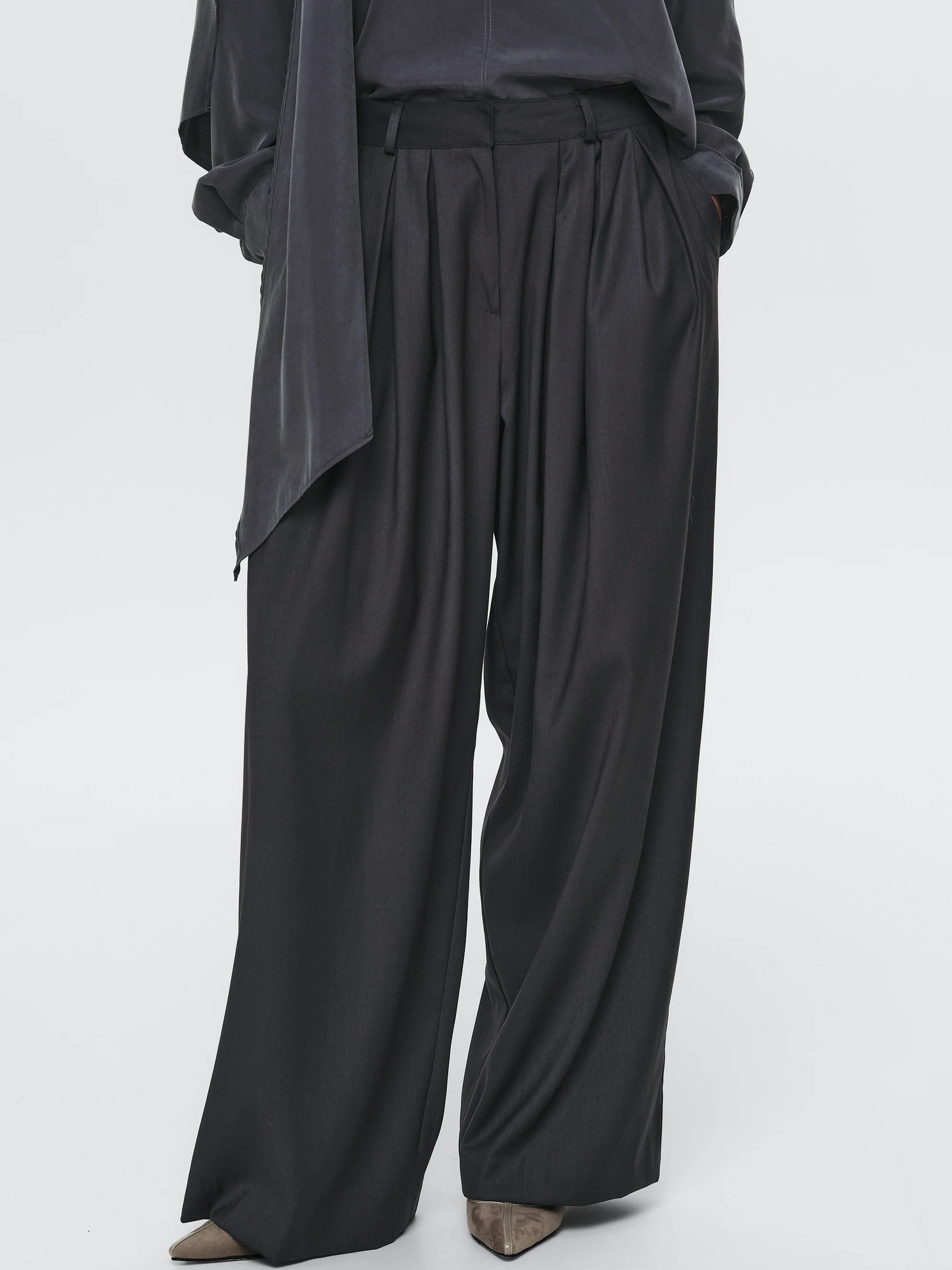 Wide Pleated Trousers, Charcoal