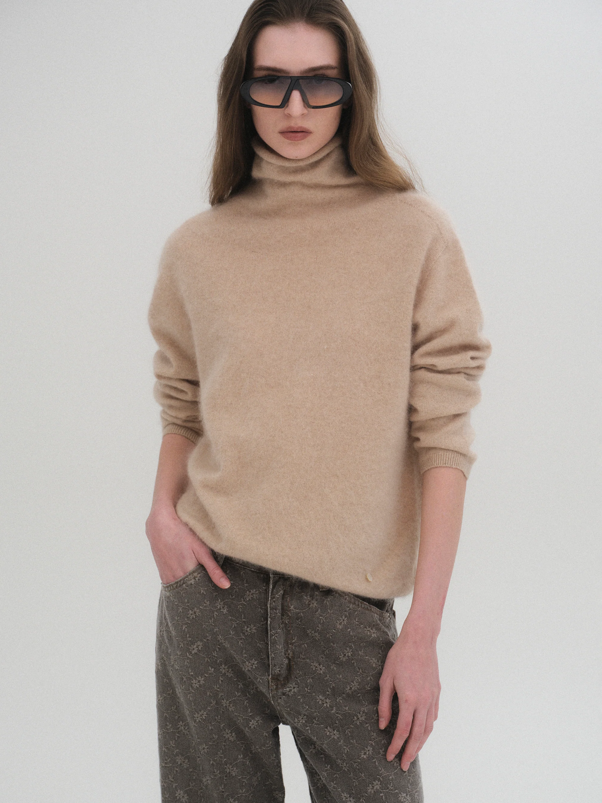 Wool-Cashmere Turtleneck Knit, Camel